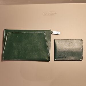 Clarks Signature Green Pouch and Card Wallet
